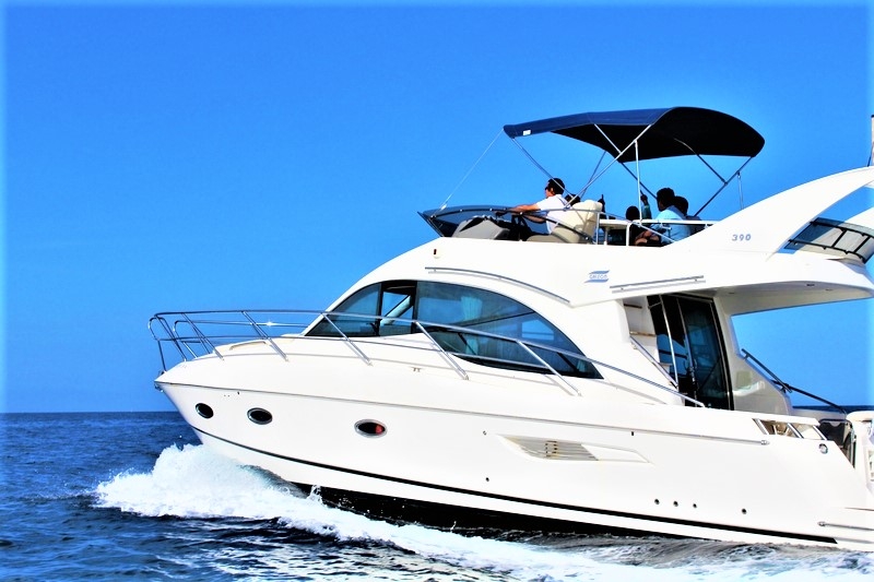 Discover the Magic of the Canary Islands with our Exclusive Boat Charters!